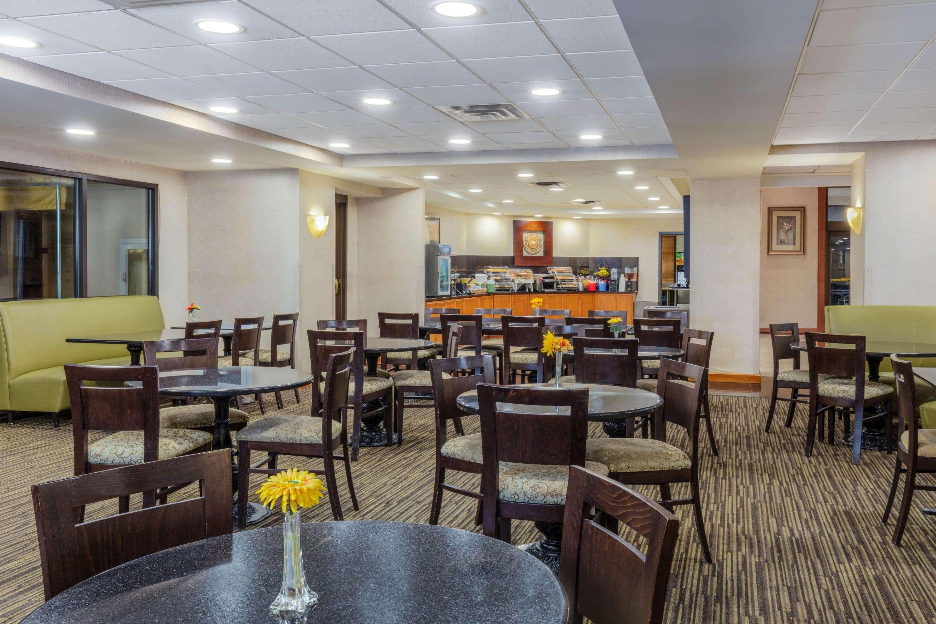 La Quinta By Wyndham Garden City Esterno foto